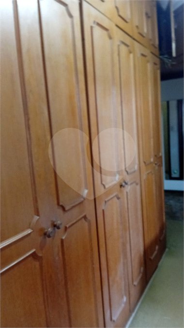 Casa à venda ou para alugar com 7 quartos, sendo 1 suíte,  em Vila Mogilar, Mogi das Cruzes, SP