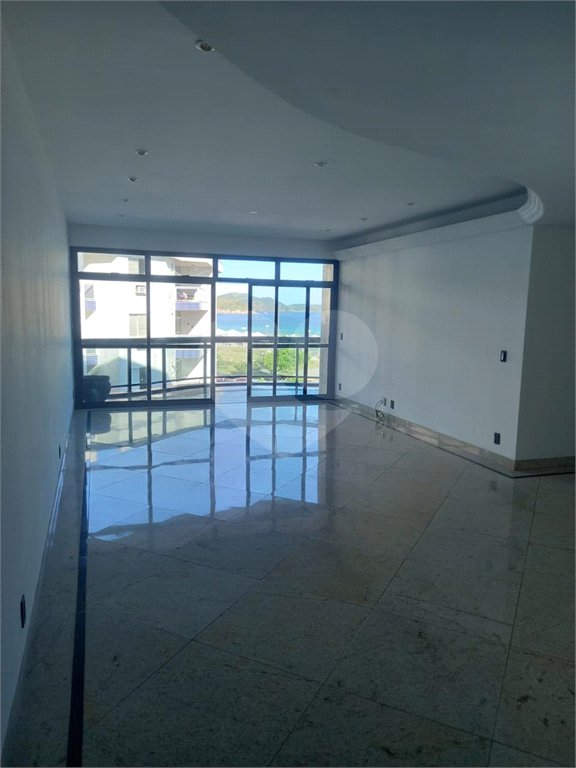 Apartamento à venda com 4 quartos, sendo 2 suítes, em Vila Nova, Cabo Frio, RJ