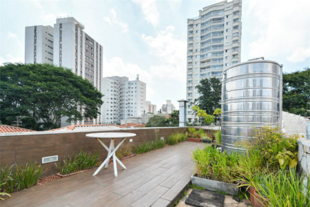 Sobrado à venda ou para alugar com 4 quartos em Vila Clementino, São Paulo, SP