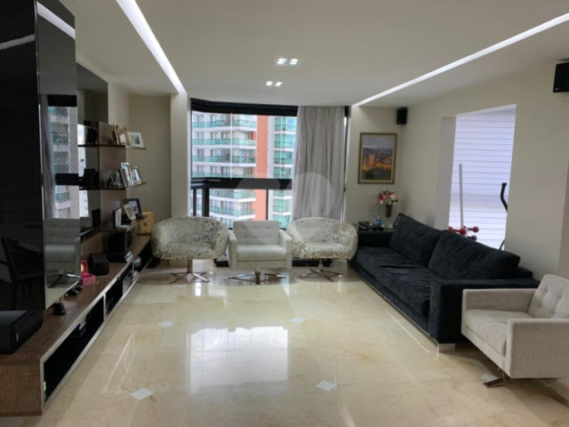 Apartamento à venda com 3 suítes em Santana, São Paulo, SP