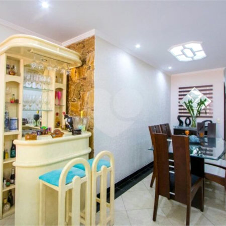 Apartamento à venda com 3 quartos, sendo 1 suíte, em Vila Assunção, Santo André, SP