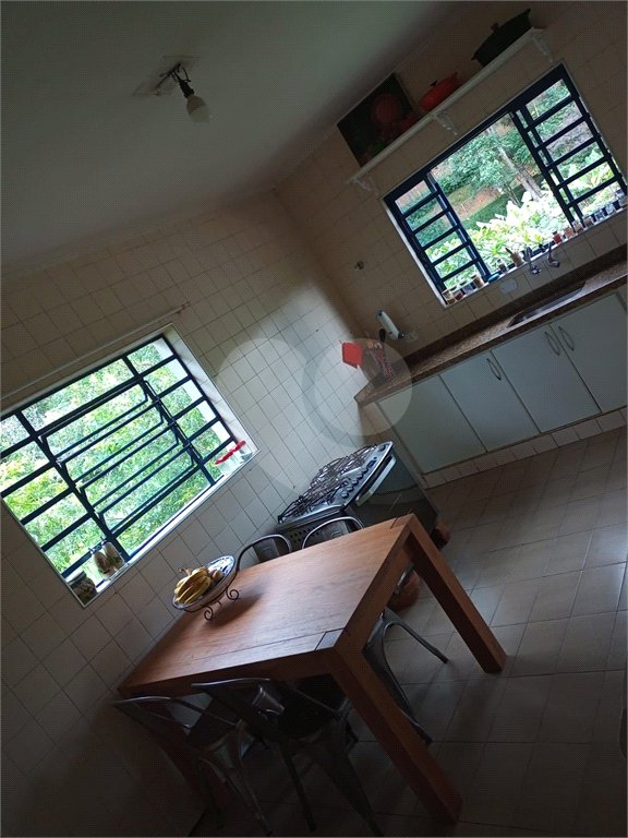 Casa à venda com 3 quartos, sendo 1 suíte, no condomínio Vale da Santa Fé, Vinhedo - SP