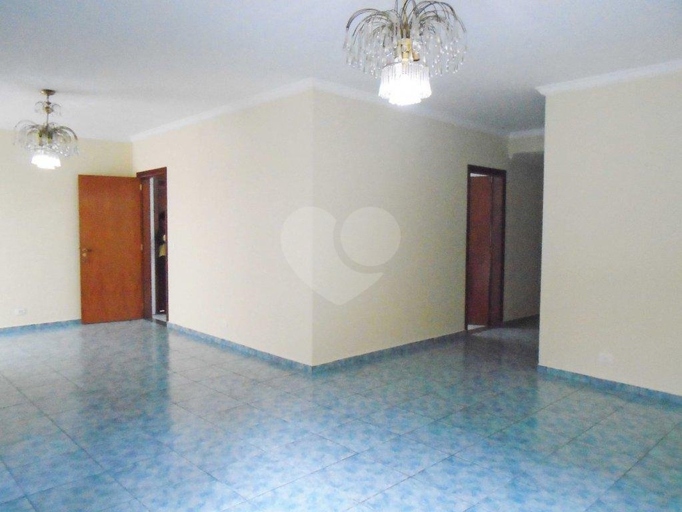Casa Térrea à venda com 3 suítes em Jardim Petrópolis, São Paulo, SP