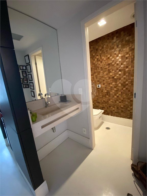 Apartamento à venda com 2 suítes em Vila Mariana, São Paulo, SP