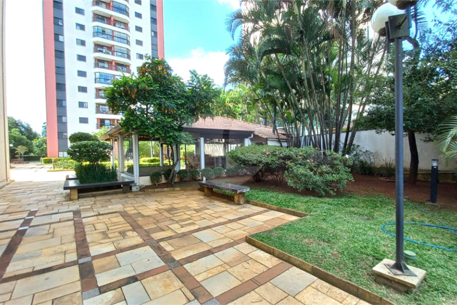 Apartamento à venda com 3 quartos, sendo 1 suíte,  em Butantã, São Paulo, SP