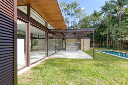 Casa à venda com 5 suítes no condomínio Chácara Flora, São Paulo - SP