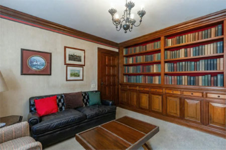 Casa à venda com 5 quartos, sendo 3 suítes, em Jardim Guedala, São Paulo, SP
