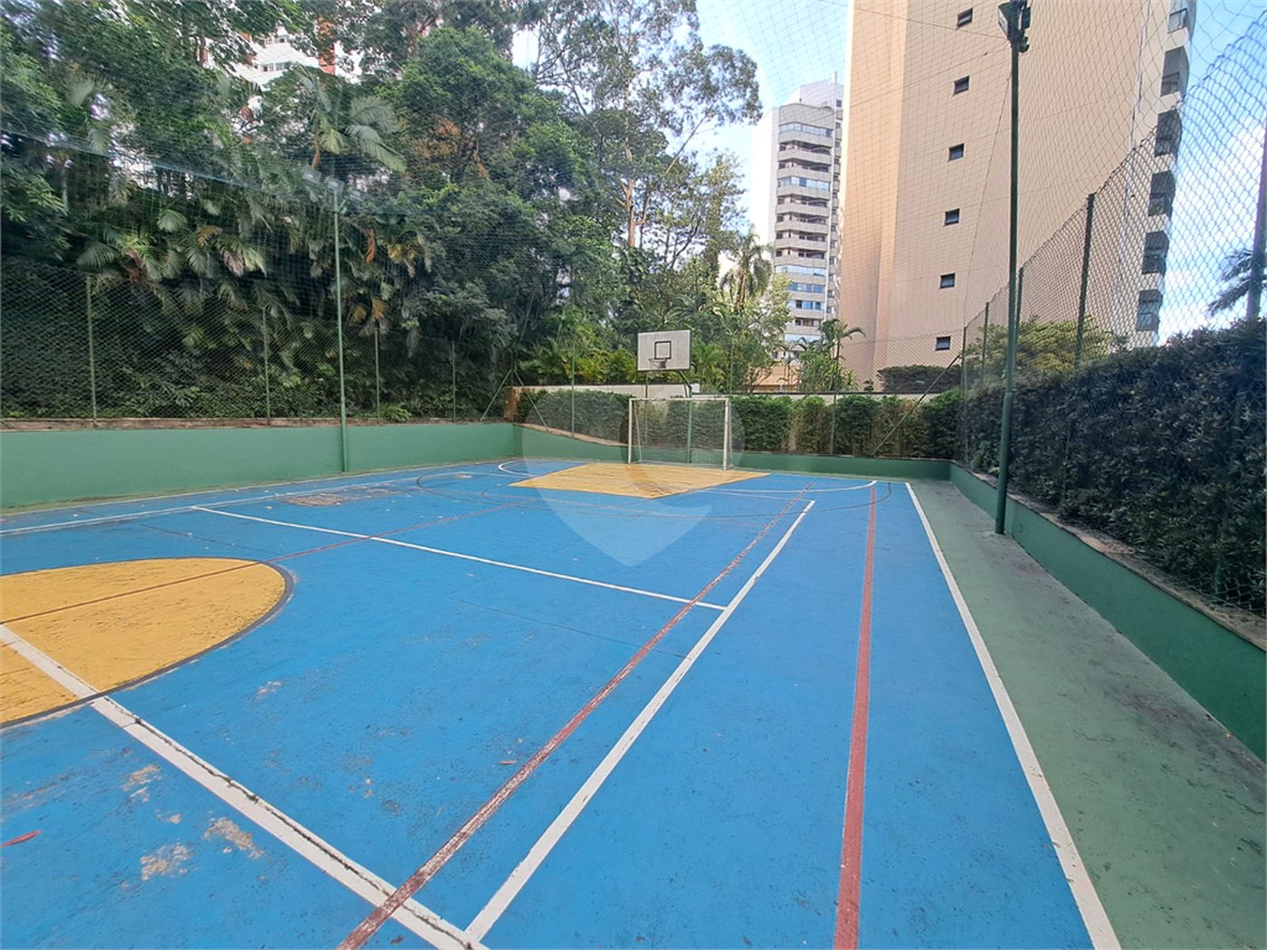 Apartamento à venda com 3 suítes em Vila Suzana, São Paulo, SP