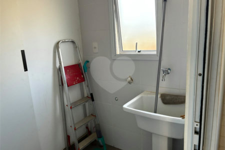 Casa para alugar com 3 quartos, sendo 1 suíte,  no condomínio Bella Roma, São Roque - SP