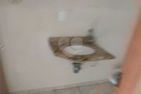 Sobrado para alugar com 3 quartos, sendo 1 suíte, em Jardim Valença, Indaiatuba, SP