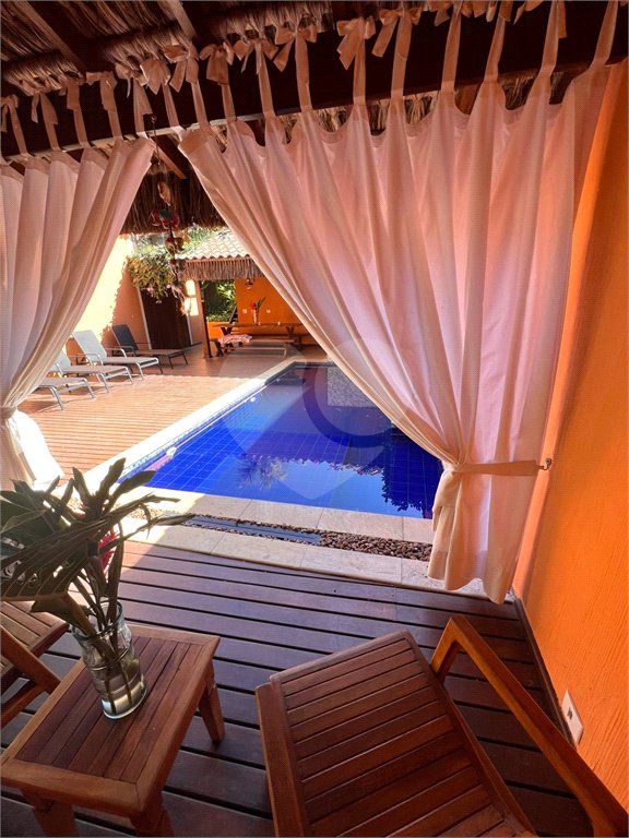 Casa à venda com 4 quartos, sendo 2 suítes,  em Barra Velha, Ilhabela, SP