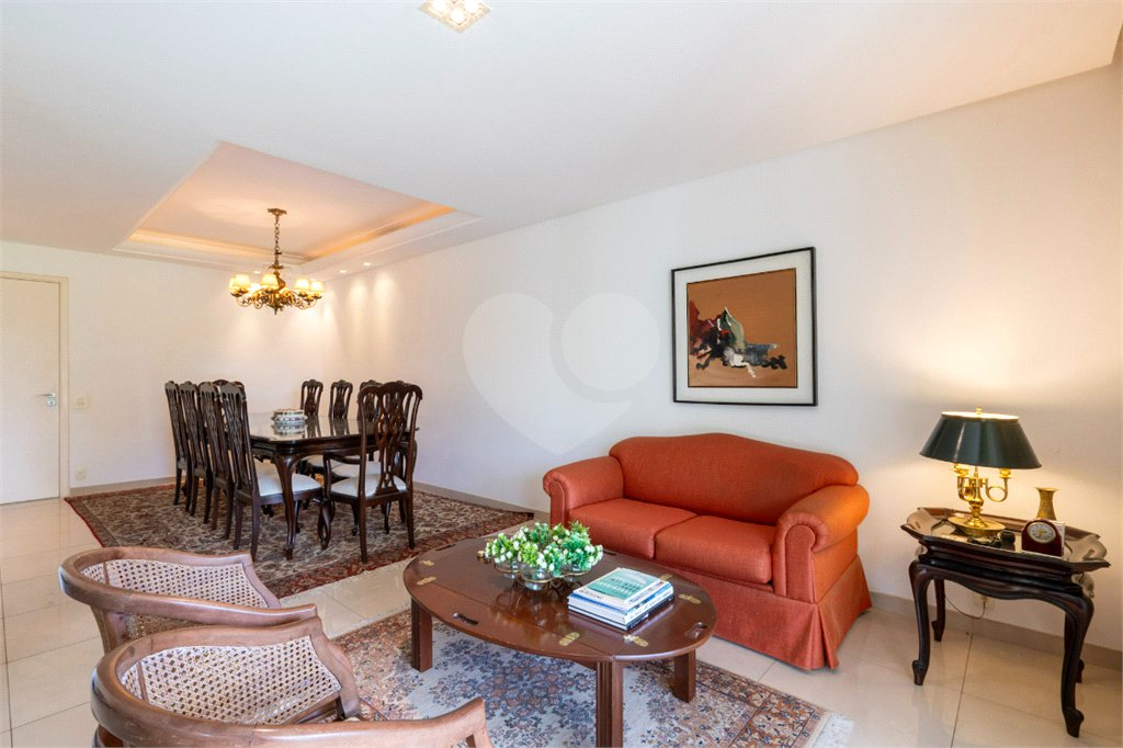 Apartamento à venda com 3 suítes em Vila Suzana, São Paulo, SP