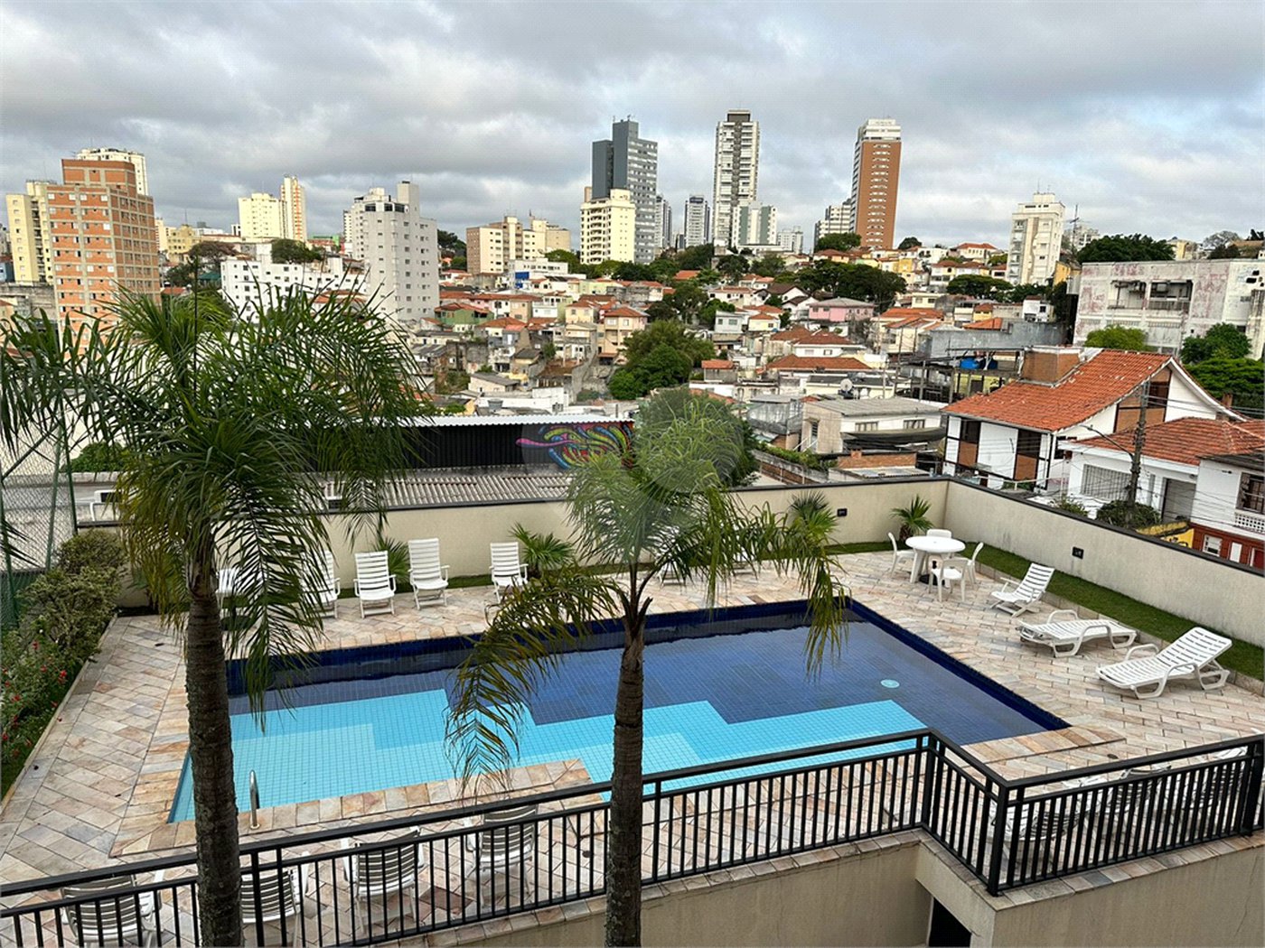 Apartamento à venda com 3 quartos, sendo 1 suíte, em Vila Monumento, São Paulo, SP