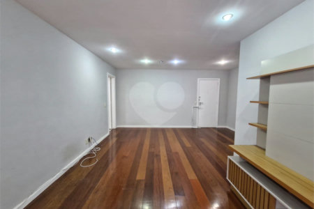 Apartamento à venda com 3 quartos, sendo 1 suíte,  em Tijuca, Rio de Janeiro, RJ