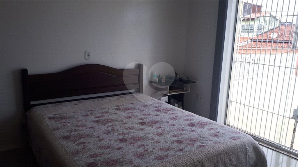 Sobrado à venda com 3 quartos, sendo 1 suíte,  em Vila Caputera, Mogi das Cruzes, SP