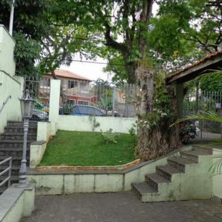 Casa à venda com 3 quartos, sendo 1 suíte,  em Jardim Londrina, São Paulo, SP