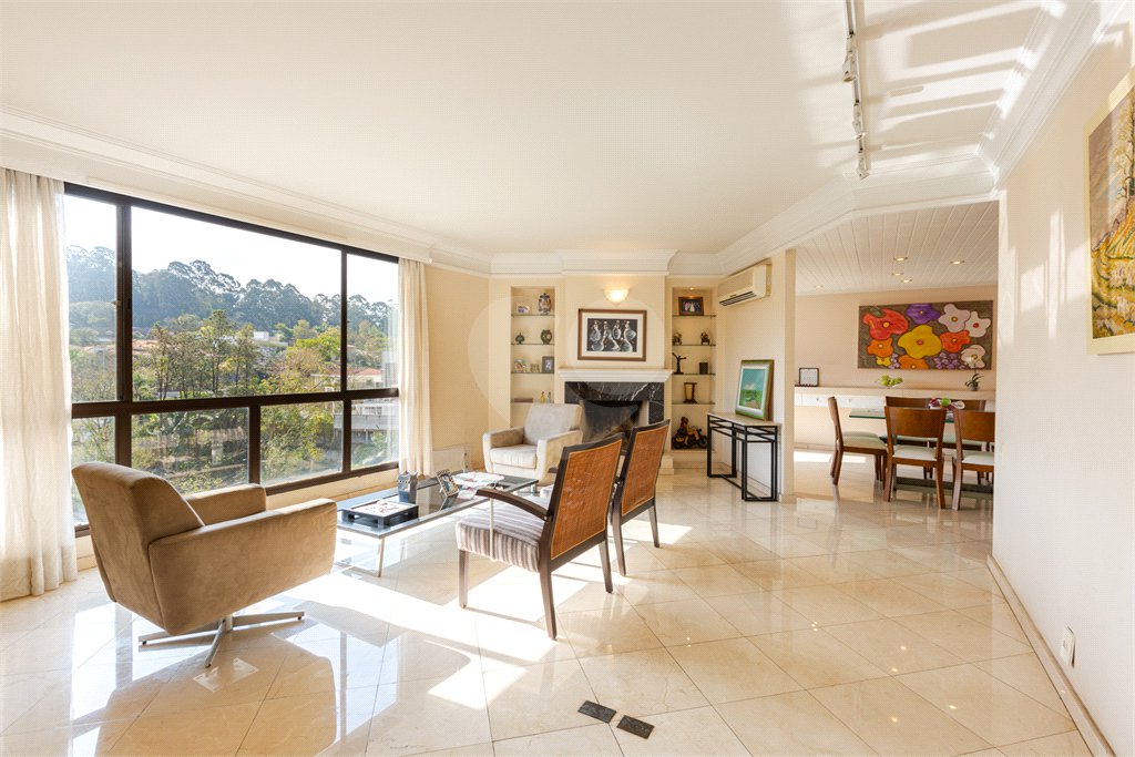 Apartamento à venda com 4 quartos, sendo 3 suítes,  em Real Parque, São Paulo, SP