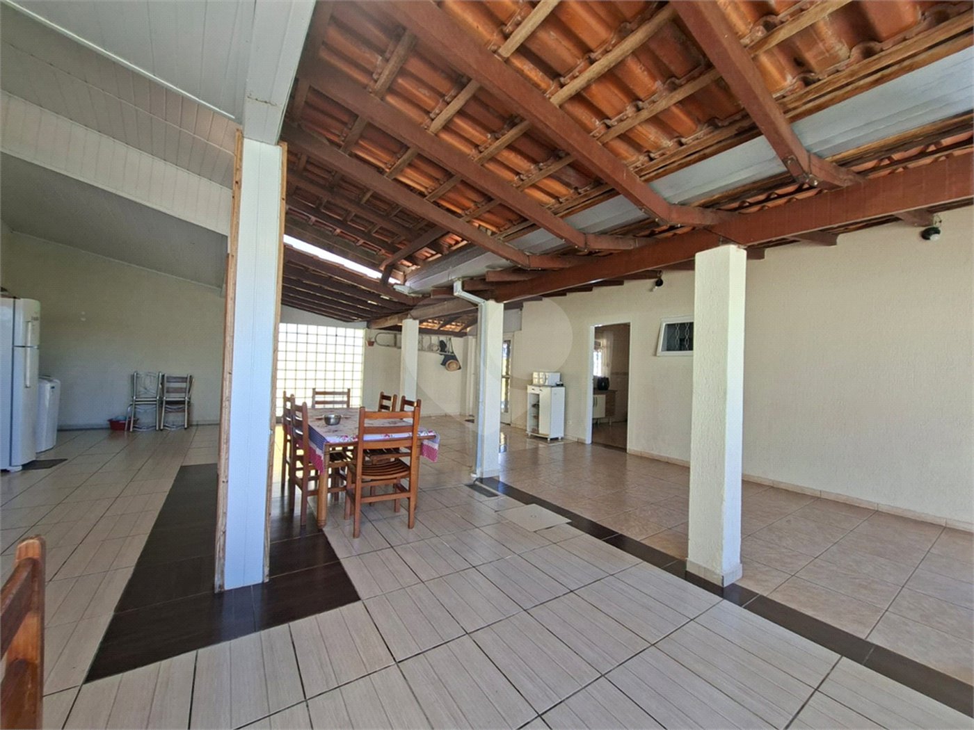 Casa à venda com 3 quartos, sendo 1 suíte,  em Tatetú, Alambari, SP