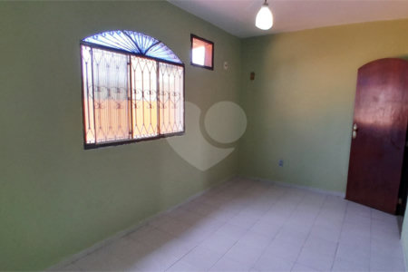 Casa à venda com 3 quartos, sendo 1 suíte, em Campo Grande, Rio de Janeiro, RJ