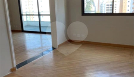 Apartamento à venda com 3 suítes em Vila Suzana, São Paulo, SP