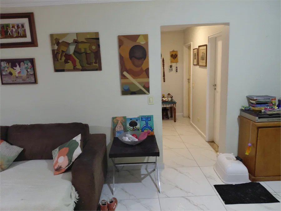 Apartamento para alugar com 3 quartos, sendo 1 suíte, em Cerqueira César, São Paulo, SP