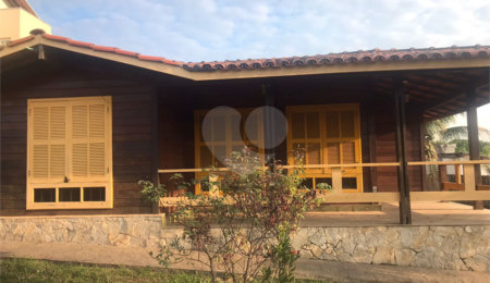 Casa à venda com 3 quartos, sendo 1 suíte,  no condomínio Zuleika Jabour, Salto - SP