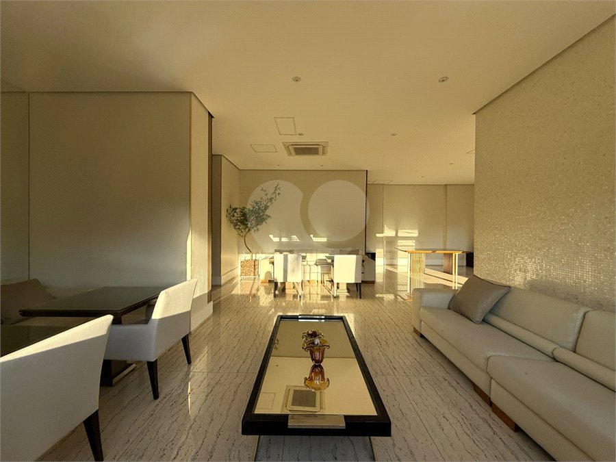 Apartamento à venda com 2 quartos, sendo 1 suíte,  em Jardim Leonor Mendes de Barros, São Paulo, SP