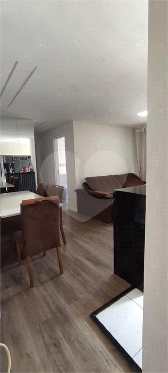 Apartamento à venda com 2 quartos, sendo 1 suíte,  em Jardim Flor da Montanha, Guarulhos, SP