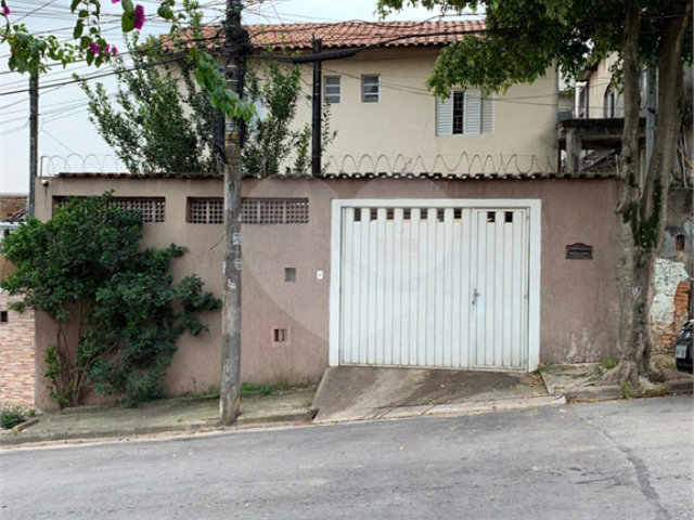 Sobrado à venda com 3 quartos, sendo 1 suíte,  em Limão, São Paulo, SP