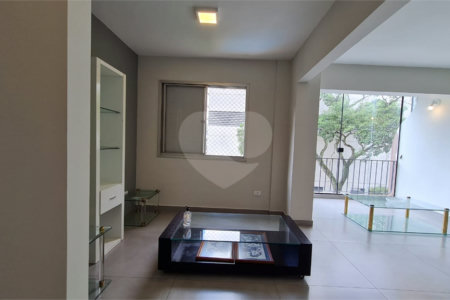 Apartamento para alugar com 2 quartos, sendo 1 suíte,  em Vila Andrade, São Paulo, SP