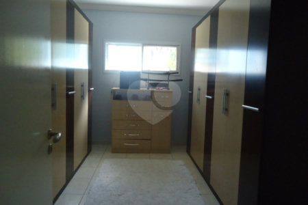 Casa à venda com 6 quartos, sendo 4 suítes,  no condomínio Monte Belo, Salto - SP