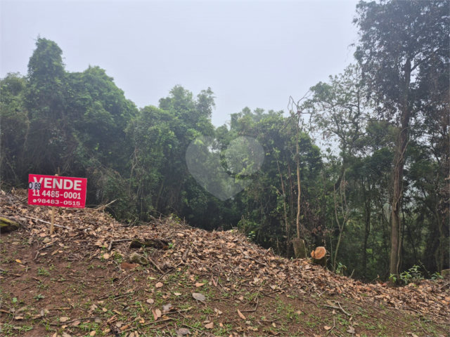 Terreno à venda no condomínio Parque Imperial da Cantareira, Mairiporã - SP