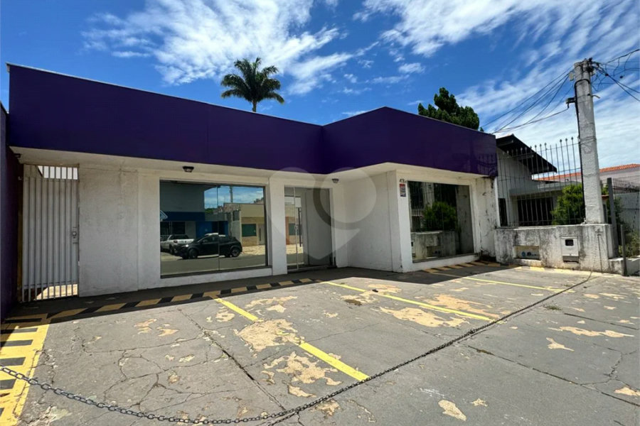 Imóvel Comercial para Venda e Locação no bairro Alto.