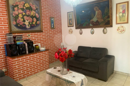 Casa Térrea à venda com 3 quartos, sendo 1 suíte, em Vila Romana, São Paulo, SP