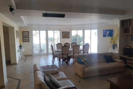Casa à venda com 5 suítes em Jardim Leonor, São Paulo, SP
