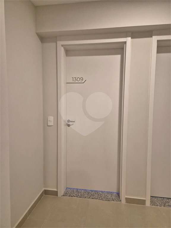 Apartamento à venda com 3 quartos, sendo 1 suíte, em Vila Anastácio, São Paulo, SP