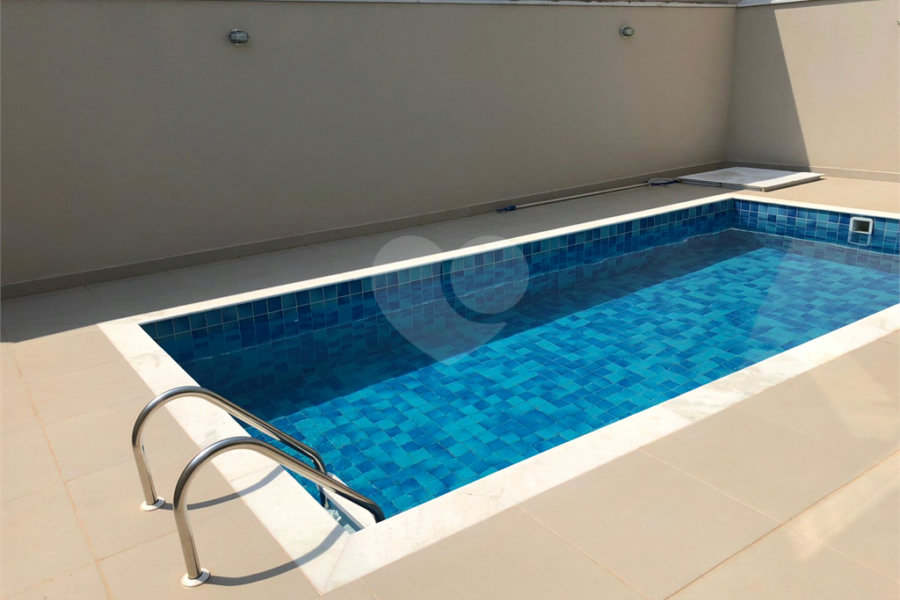 Casa à venda com 3 suítes no condomínio Residencial Lago da Serra, Araçoiaba da Serra - SP