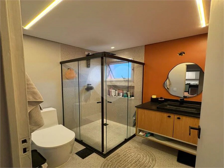 Apartamento Recém reformado e mobiliado a venda em Vila Mariana