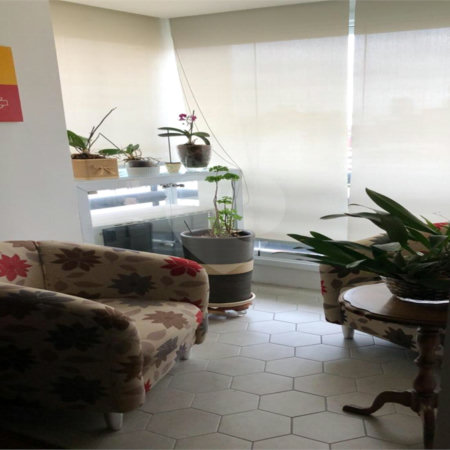 Apartamento à venda com 2 quartos, sendo 1 suíte, em Moema, São Paulo, SP