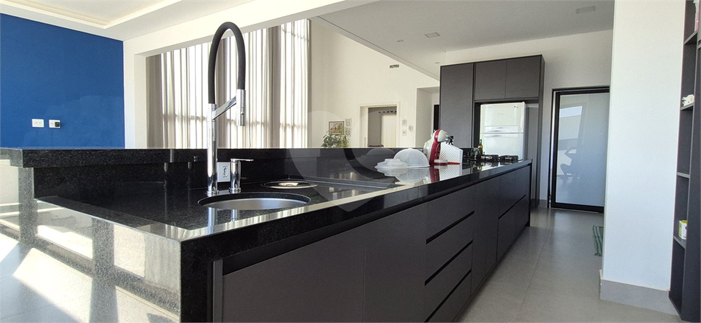 Casa à venda com 3 suítes no condomínio Residencialsaint Paul, Itu - SP