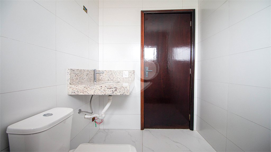 Sobrado à venda com 4 quartos, sendo 1 suíte, em Jardim Peri Peri, São Paulo, SP