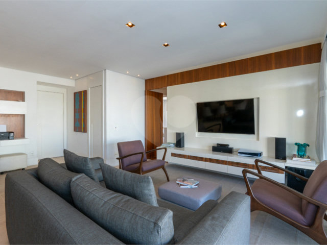 Apartamento à venda com 2 suítes em Brooklin, São Paulo, SP
