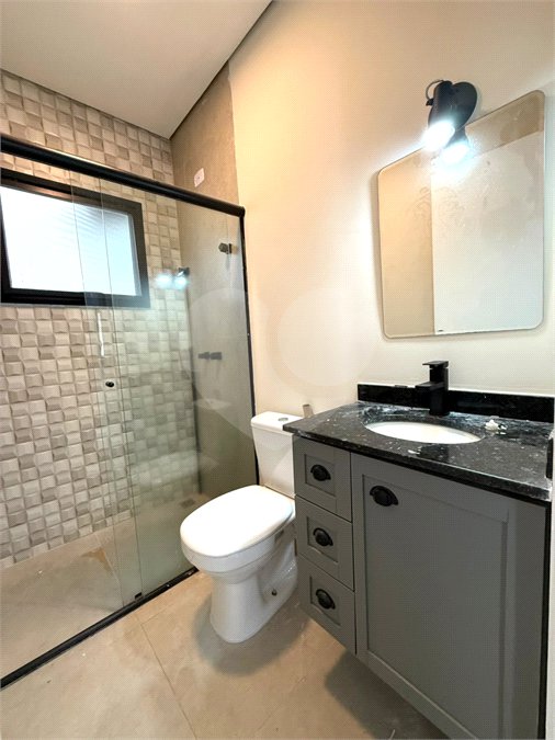 Casa à venda ou para alugar com 3 quartos, sendo 1 suíte, no condomínio Residencial Marchant Buarque, Atibaia - SP