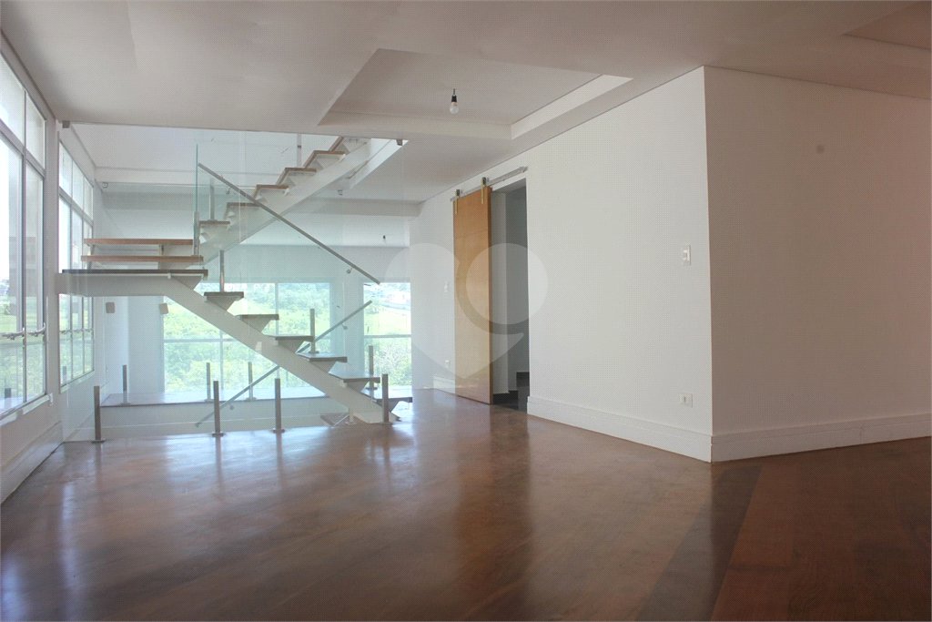 Casa à venda ou para alugar com 4 suítes em Alphaville, Santana de Parnaíba, SP