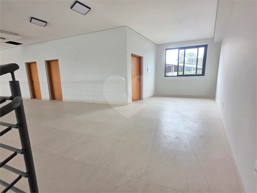 Prédio Comercial para Locação no Jardim Santo Antônio em Valinhos/SP