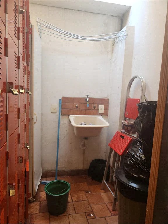Sobrado à venda com 4 quartos, sendo 1 suíte, em Água Branca, São Paulo, SP