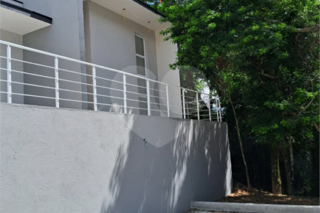 Casa Térrea à venda com 3 quartos, sendo 1 suíte, em Parque Rizzo, Cotia, SP