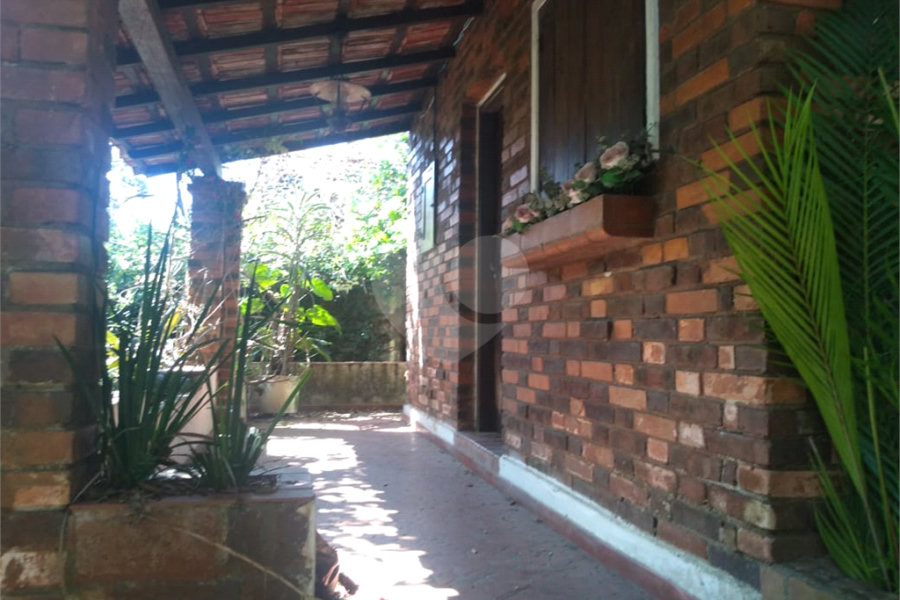 Casa à venda com 3 quartos em Horto, São Paulo, SP