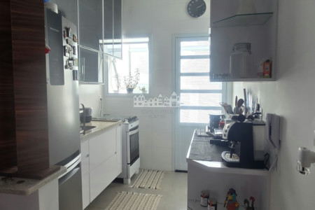 Casa Térrea à Venda no Condomínio Dei Fiori – Atibaia/SP