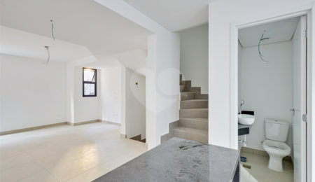 Casa à venda com 3 quartos, sendo 2 suítes,  no condomínio Cube Villa, São Paulo - SP